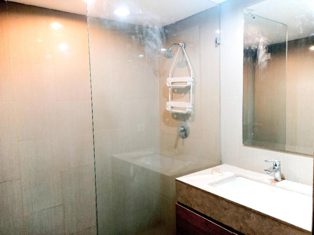 Cozy The H Residence Cawang By Bonzela Property Джакарта Екстериор снимка